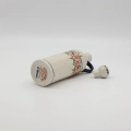 Tradycyjna ceramiczna butelka z korkiem z Bolesławca.