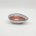Ręcznie malowana miska ceramiczna z Bolesławca.