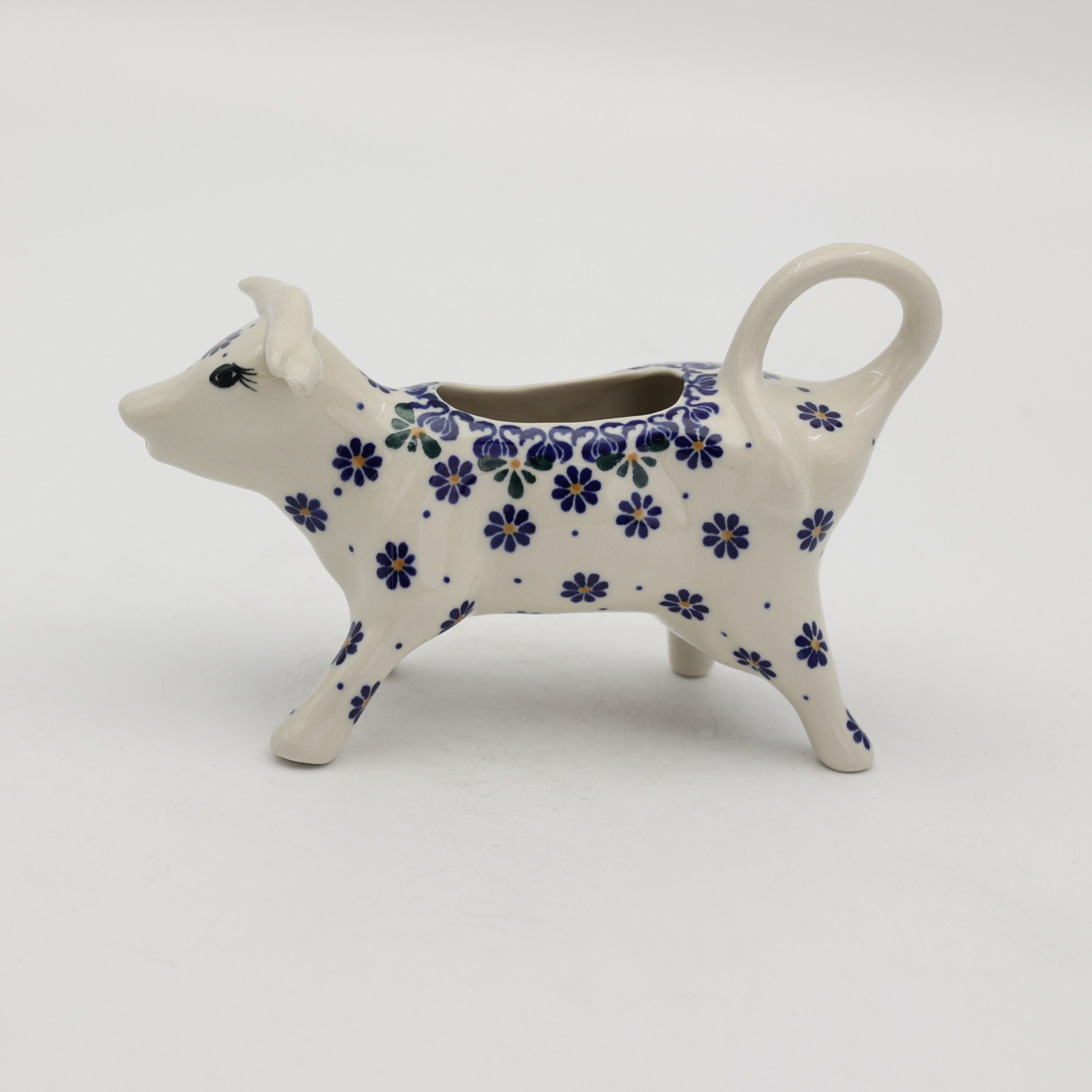 Wybierając ten produkt, wspierasz wielowiekową tradycję ceramiczną i zyskujesz trwały element zastawy, który będzie cieszył oczy przez długie lata, zachowując głębię kolorów i blask szkliwa pomimo codziennego użytkowania.